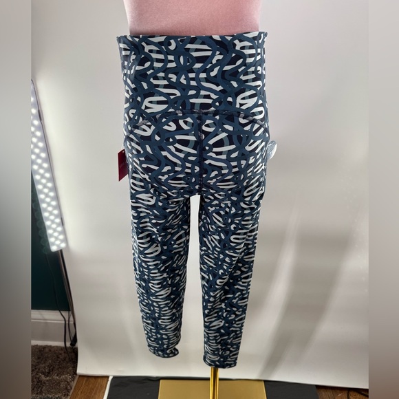 NWT Spanx Illuminate Her Leggings - Picture 7 of 11